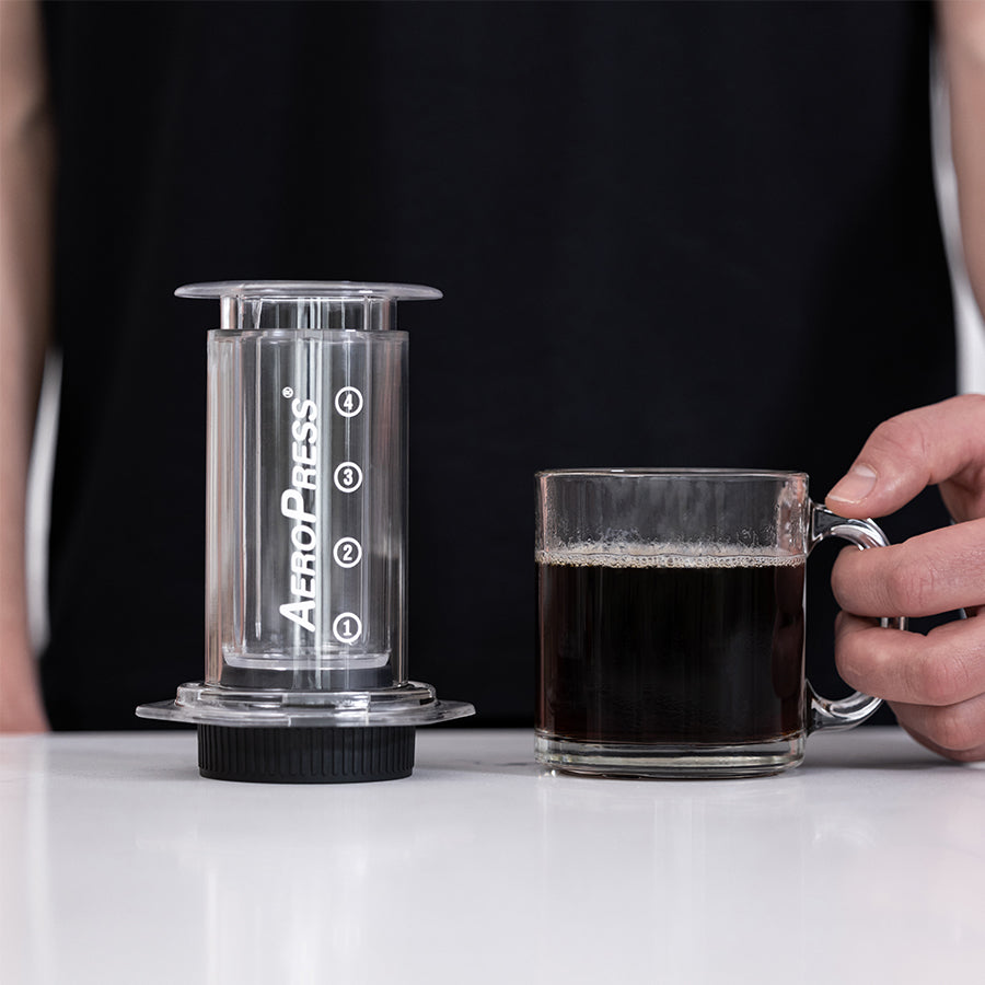 AeroPress Coffee Maker Clear Kaffeebereiter, inkl. 100 Filtern